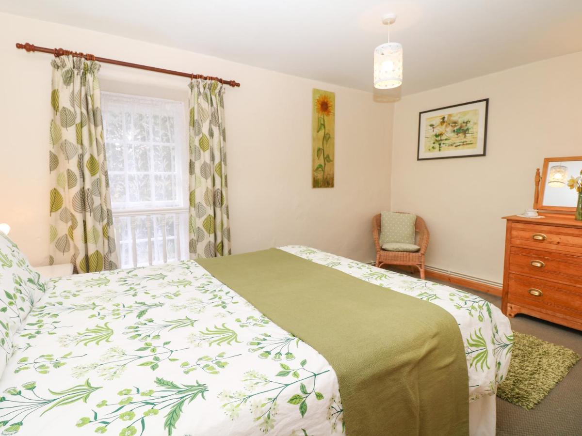 Badger Cottage Mawgan 外观 照片