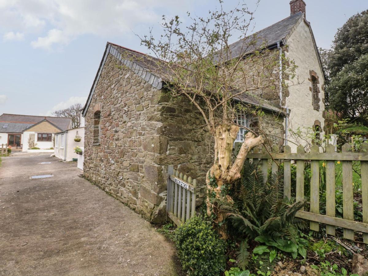 Badger Cottage Mawgan 外观 照片